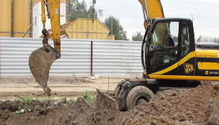 Выкопать яму экскаватором в Новотроицке от 944 руб. - 2Землекопа-Нвт
